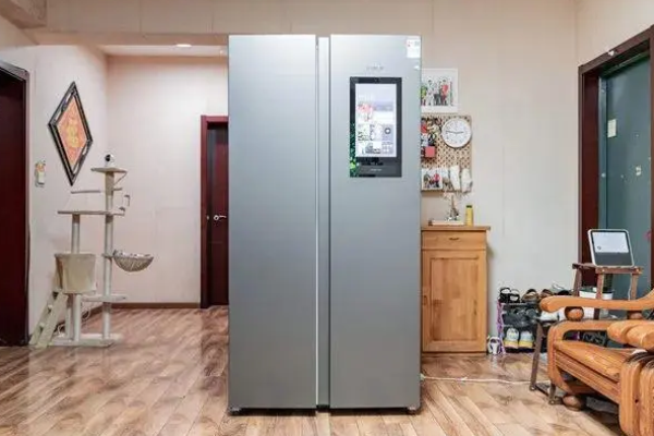 冰箱刚通电一直在响正常吗,冰箱故障维修
