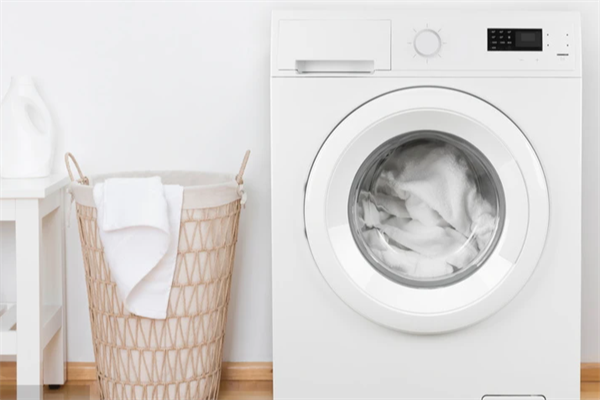 半自动洗衣机洗衣服的时候排水是怎么回事,洗衣机疑难解答