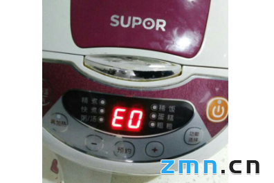 苏泊尔电饭煲显示E0是什么故障？