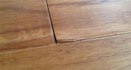 木地板裂缝怎么修复